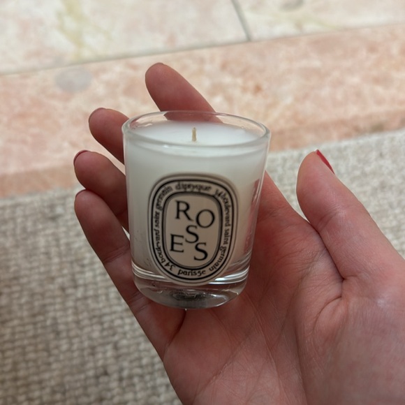 Diptyque Roses 35g Candle - Picture 5 of 6
